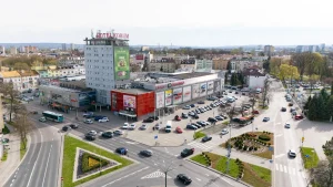 Centrum handlowe i układ komunikacyjny Rzeszowa z drona